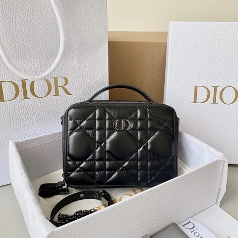 全新全配❤️ #dior #caro #soback #相機包 #盒子包