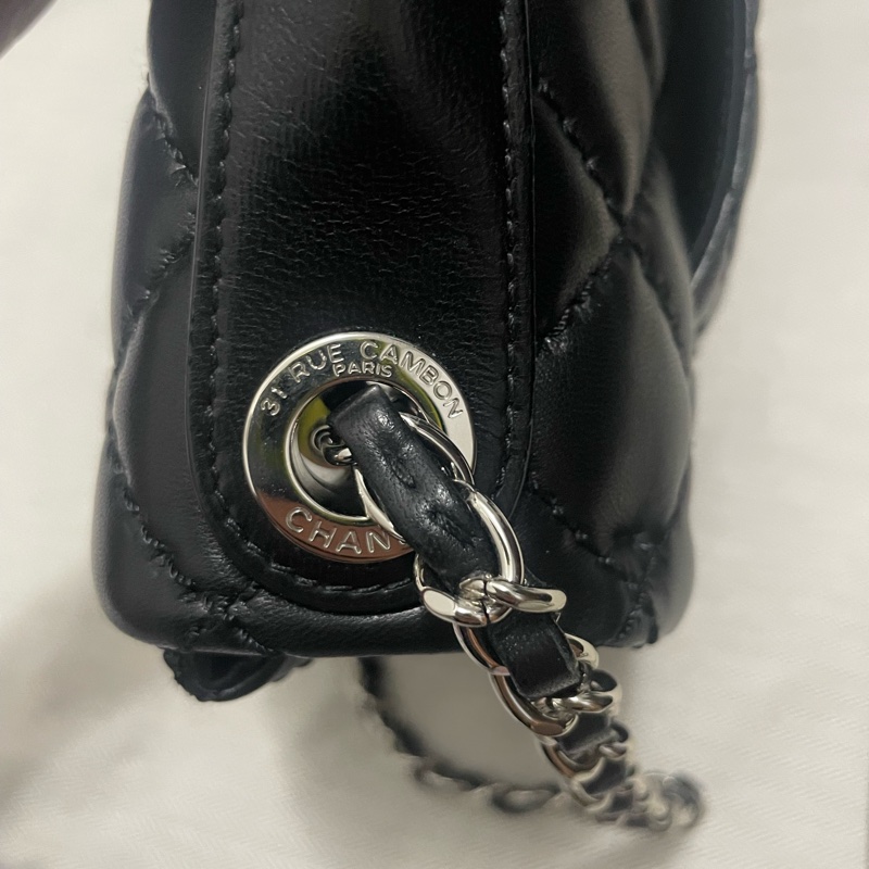 Chanel 黑色銀扣羊皮-22