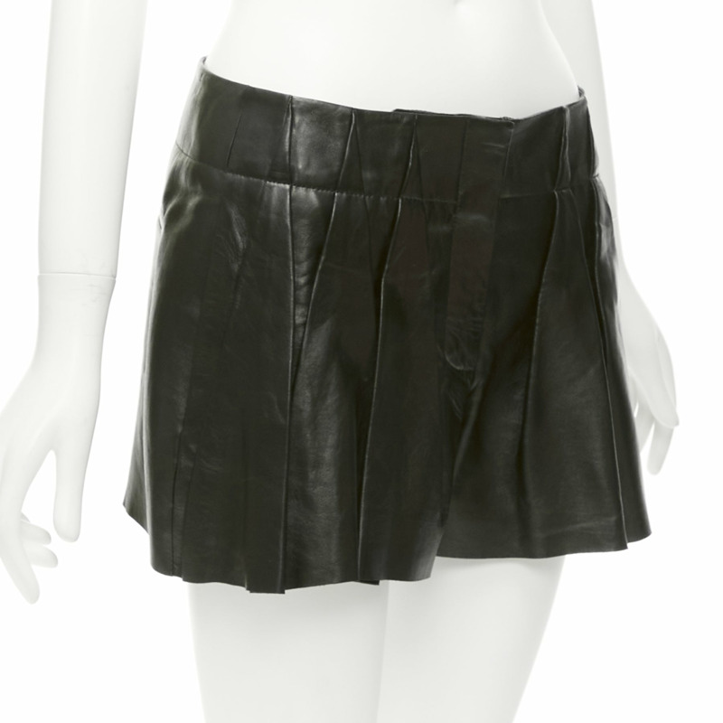 ALEXANDER WANG black lambskin leather pleated front shorts US2 S-2