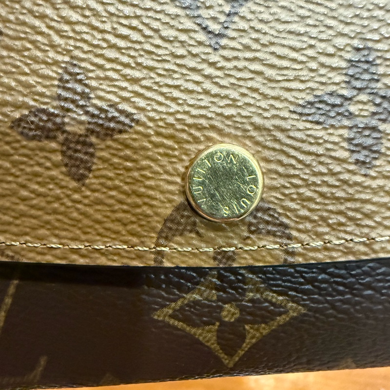 LV Emilie女用長夾-14