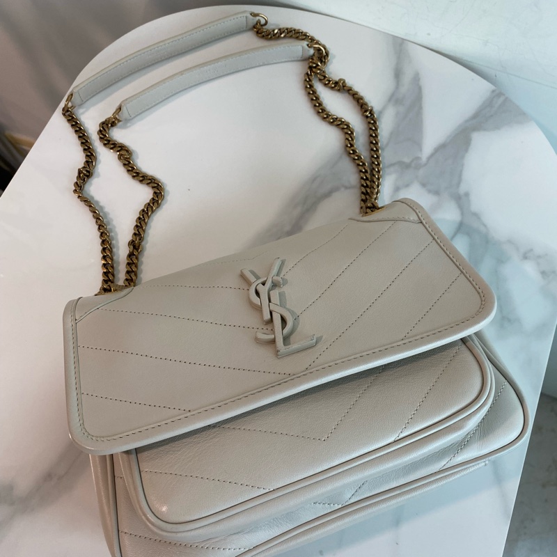 Ysl 奶昔色Nike包-0