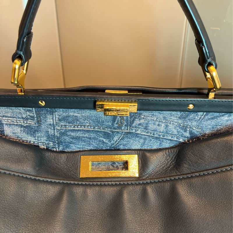 FENDI Peekaboo海軍深藍牛仔FF logo內裡金扣-18