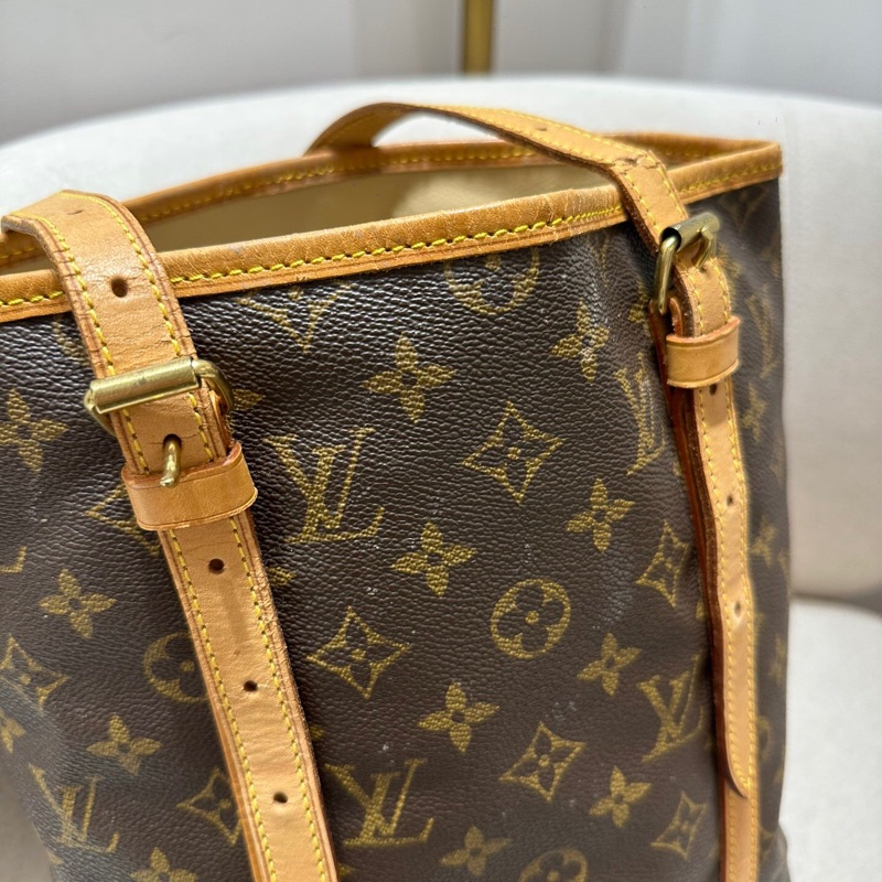 Louis Vuitton-22
