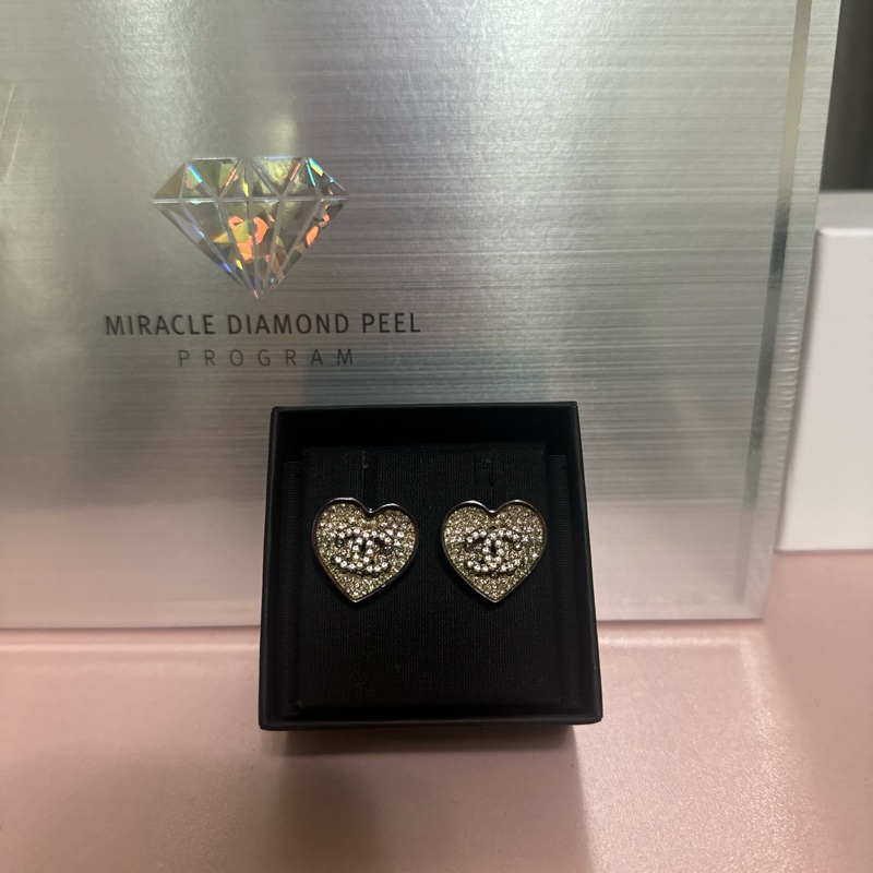 Chanel 滿鑽愛心耳環-3