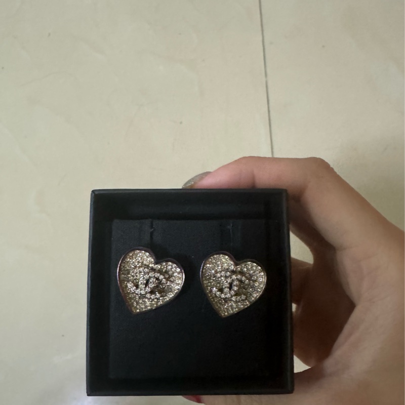 Chanel 滿鑽愛心耳環-4