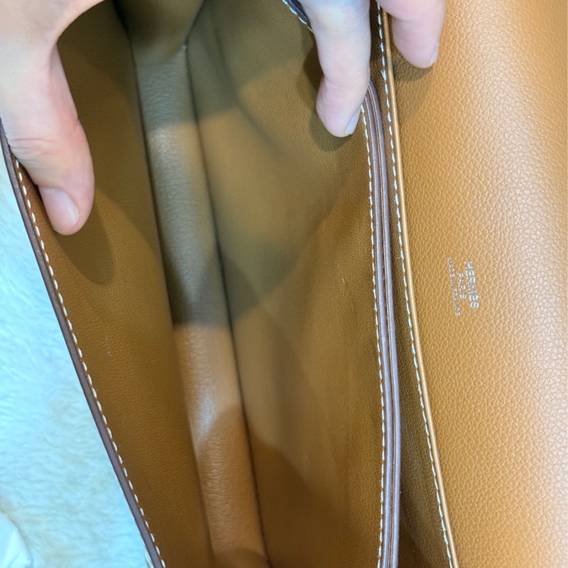 95新以上✨愛馬仕又要再漲…現正櫃上30萬🔥少用美品🤎Hermes Roulis gold金棕色 愛馬仕金剛色 可斜背 可肩背-41