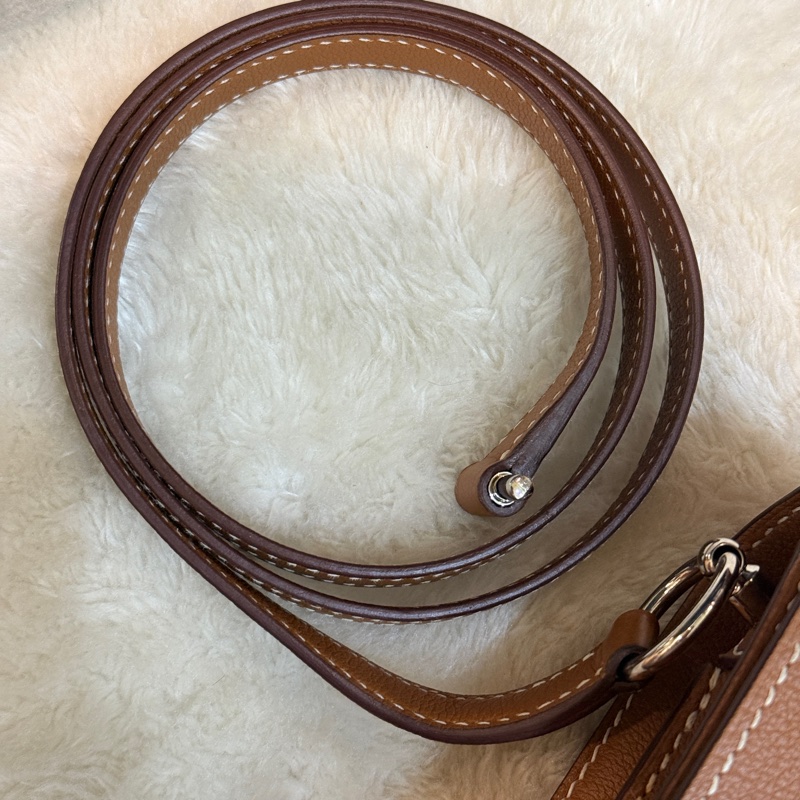 下單再用折扣碼-3000🉐9新以上✨愛馬仕🤎Hermes Roulis 23 gold金棕色 D刻 金棕金釦 愛馬仕金剛色 可斜背 可肩背-52