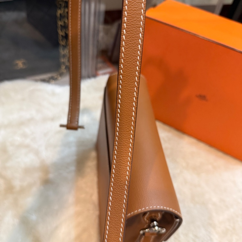 下單再用折扣碼-3000🉐9新以上✨愛馬仕🤎Hermes Roulis 23 gold金棕色 D刻 金棕金釦 愛馬仕金剛色 可斜背 可肩背-57