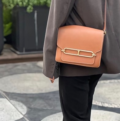 下單再用折扣碼-3000🉐9新以上✨愛馬仕🤎Hermes Roulis 23 gold金棕色 D刻 金棕金釦 愛馬仕金剛色 可斜背 可肩背-3