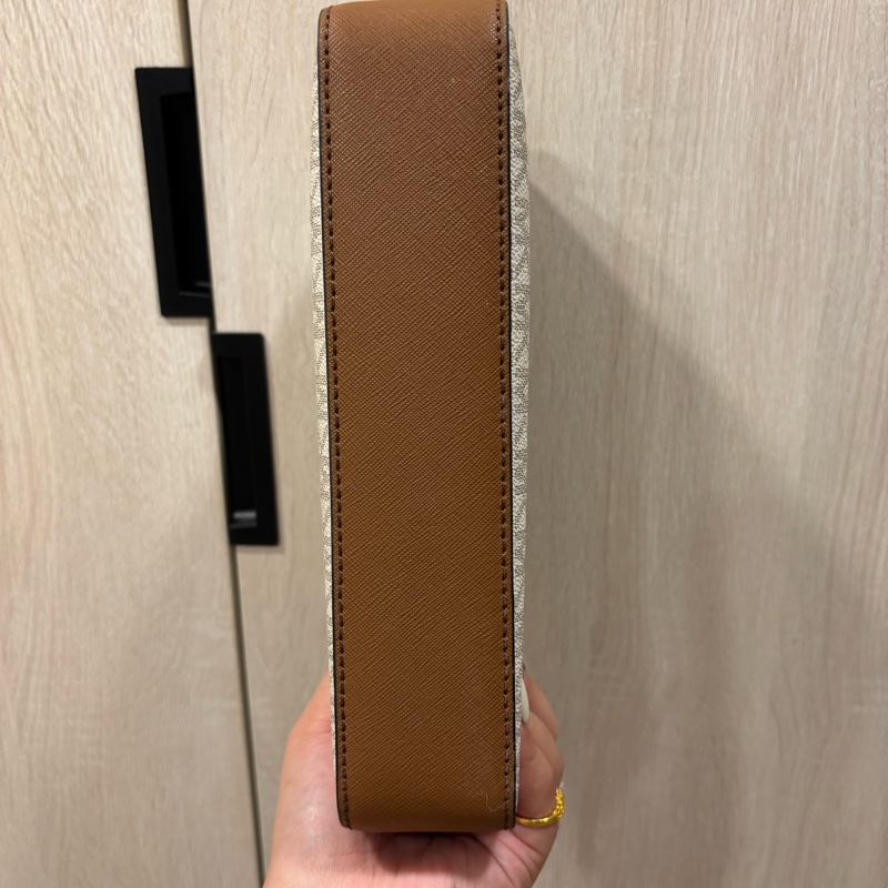 Micheal kors-9