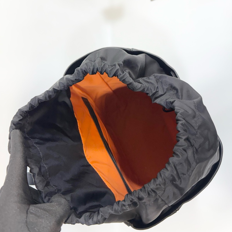 LV黑色shadow牛皮Chalk束口後背包M44614-19