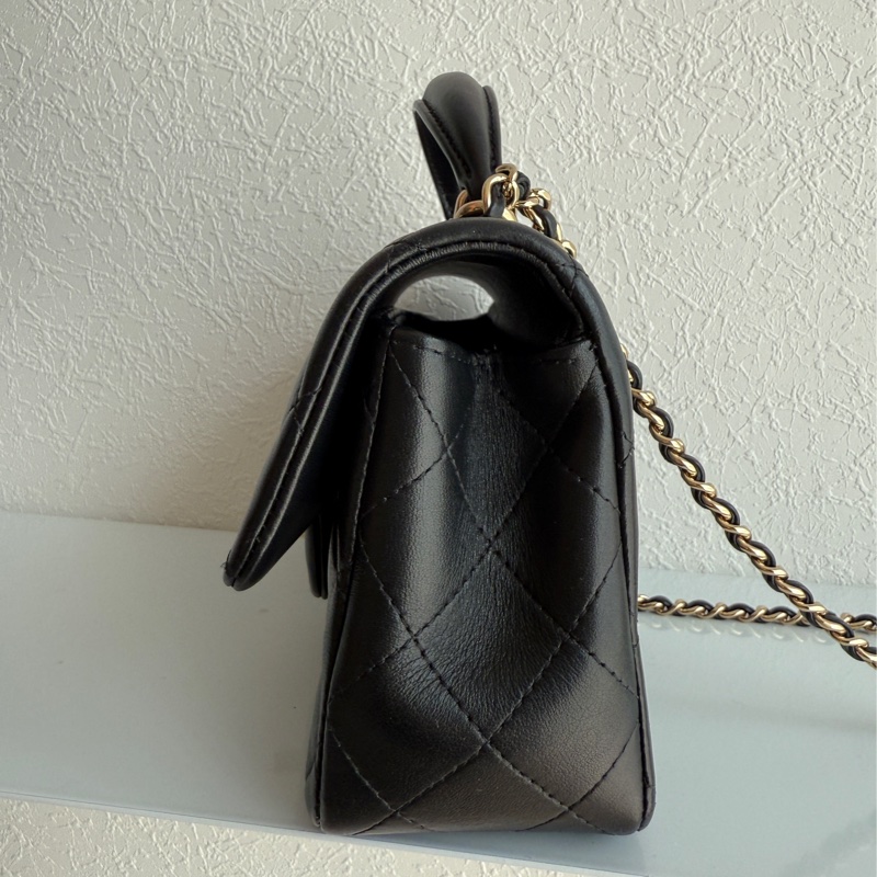 Chanel coco handle20-3