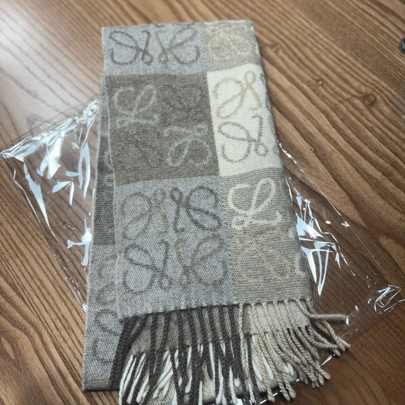 （二手 8成5新） LOEWE Anagram 棋盤格羊毛圍巾-2