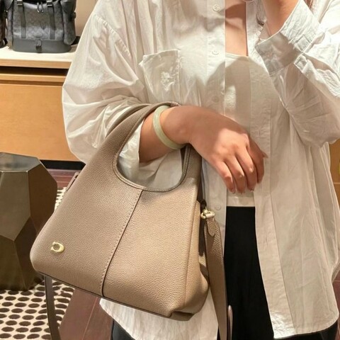 全新coach lana 23 可可棕 菜籃包