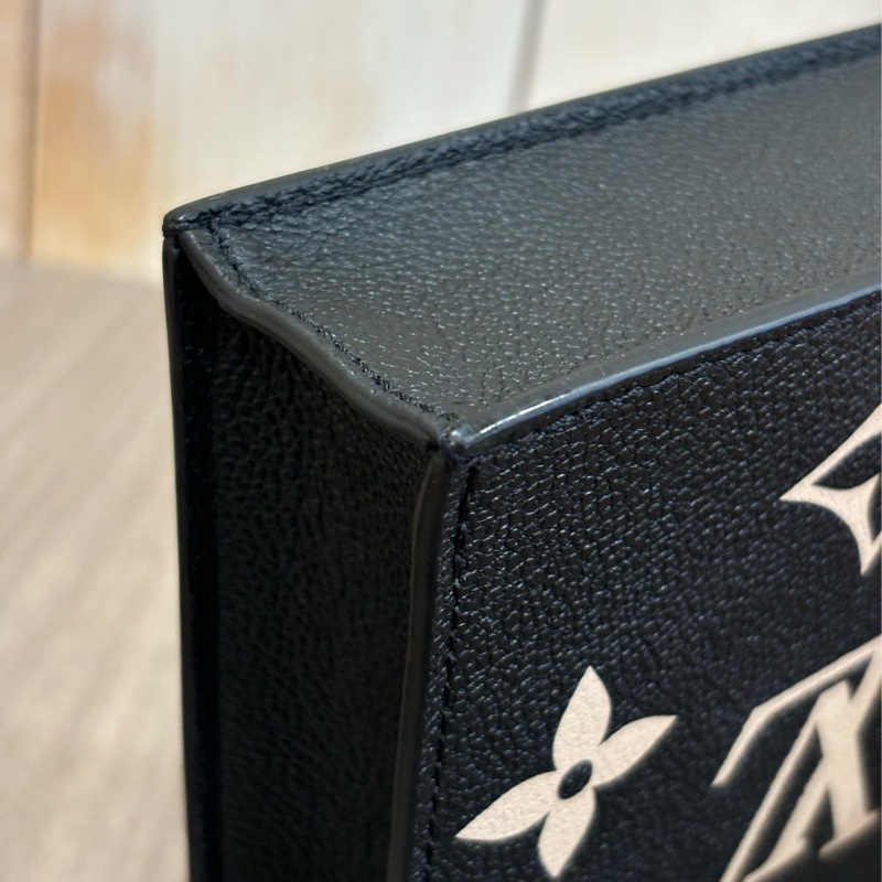 LV M57937 黑 原花 MINI PETIT SAC PLAT 琴譜包 手提包 斜背包-6