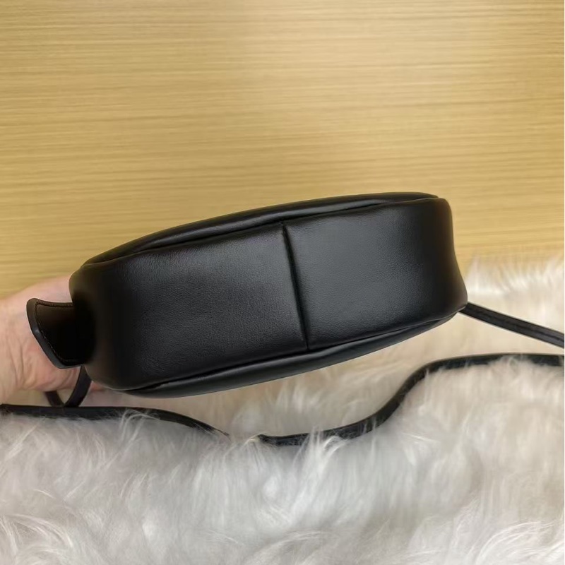 《完美·二手精品》Miumiu hobo 腋下包 黑色-9
