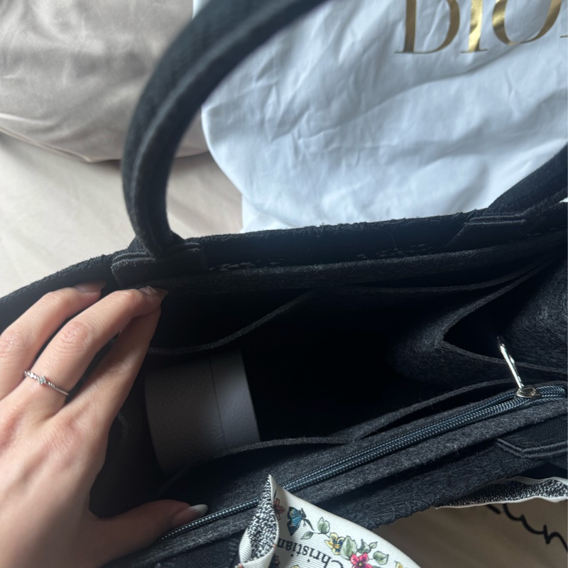 dior tote中號-1