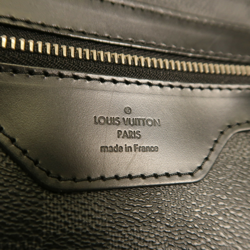 LOUIS VUITTON Damier Graphite Daniel GM銀扣肩背袋-11