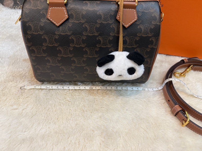 新款的✨ CELINE波士頓包🤎小號  焦糖色 金棕色 斜背包-11