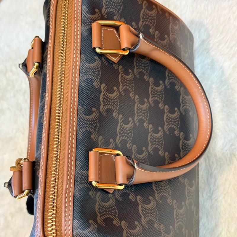 新款的✨ CELINE波士頓包🤎小號  焦糖色 金棕色 斜背包-28