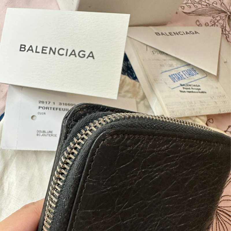 BALENCIAGA鐵灰色機車包短夾大零錢夾-1