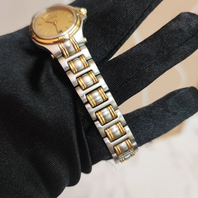 GUCCI Vintage Watch-4