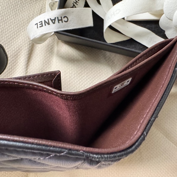 Chanel經典小型口蓋皮夾   小羊皮與金色金屬  黑金 降價!-6