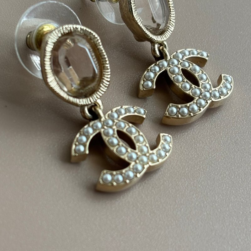 ::CHANEL:: 淡粉色水晶滿版珍珠雙C垂墜式耳環-7