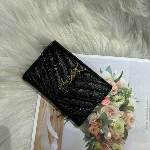 YSL 魚子醬壓紋牛皮短夾卡包