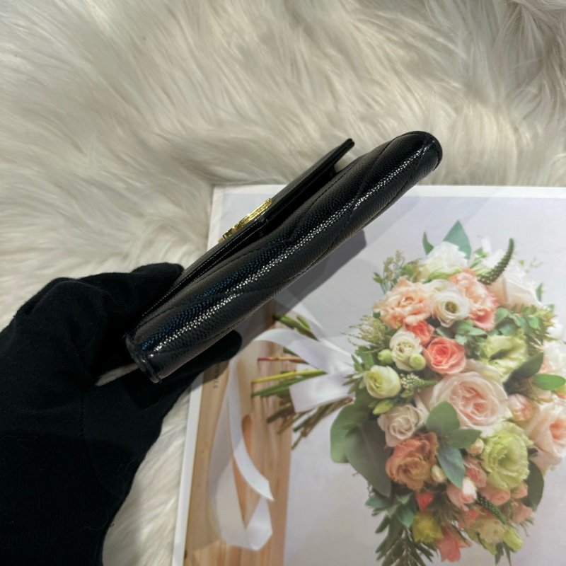 YSL 魚子醬壓紋牛皮短夾卡包-8
