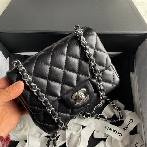 99新帶膜❤️大全配🈶️購證❤️香奈兒經典款黑銀方胖子