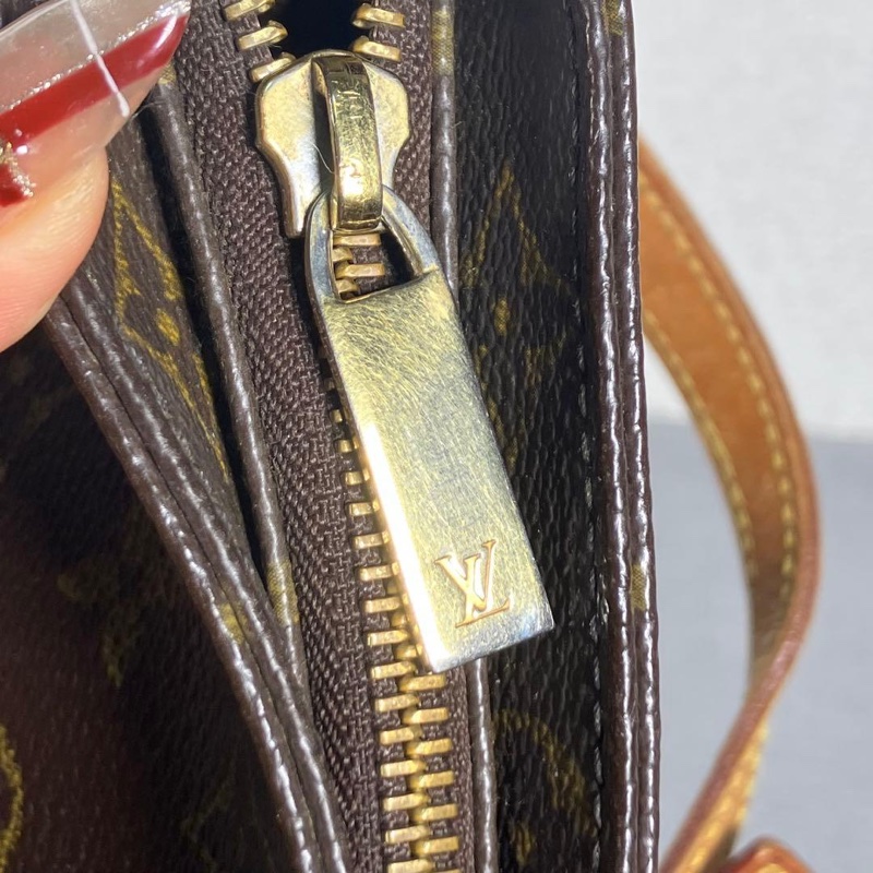 💝FuFu.Style ⟡.·* LV 小船包斜背包側背包-34