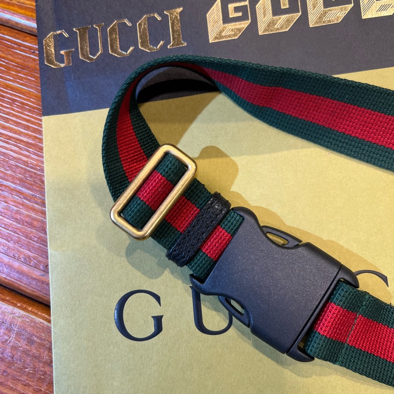 ♠️GUCCI經典復古標誌圖印牛皮粒紋肩背包/胸包/腰包大款-21