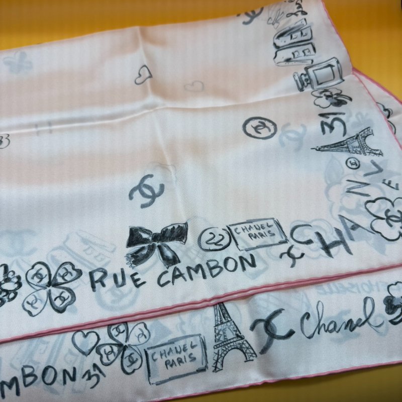 CHANEL 香奈兒 全新 粉色 經典元素 絲巾 90X90公分-3