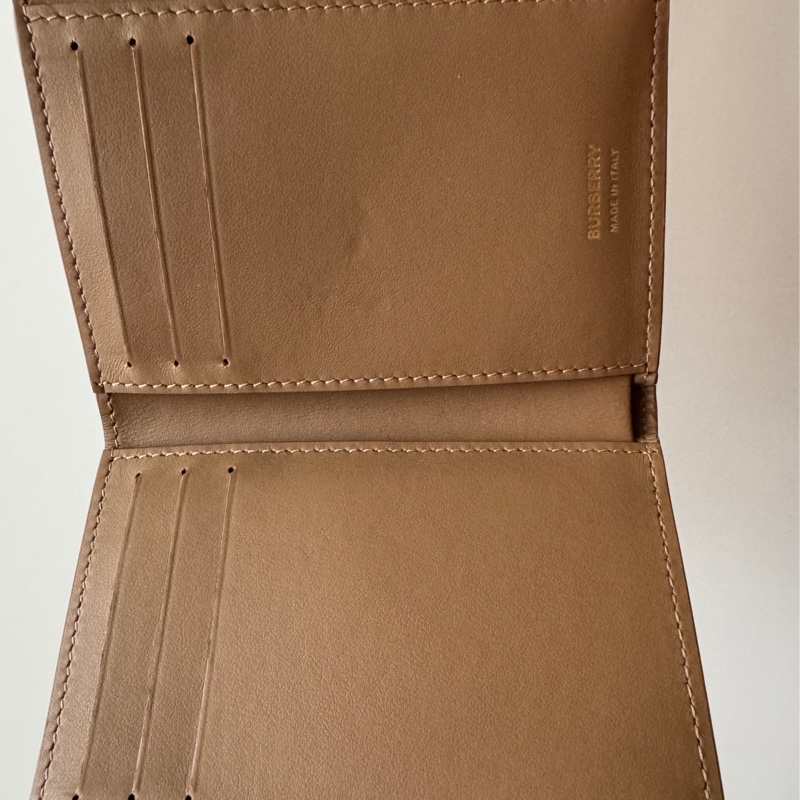 BURBERRY TB LOGO 撞色荔枝紋小牛皮三折壓釦短夾-2