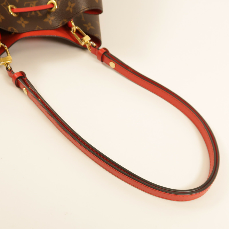 LOUIS VUITTON Monogram Neo Noe Bucket Bag金扣肩背袋Coquelicot-8