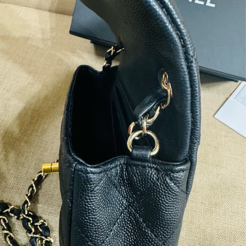 ✨ 售二手 真品 CHANEL 香奈兒mini coco20 黑金荔枝牛皮鏈條包-48