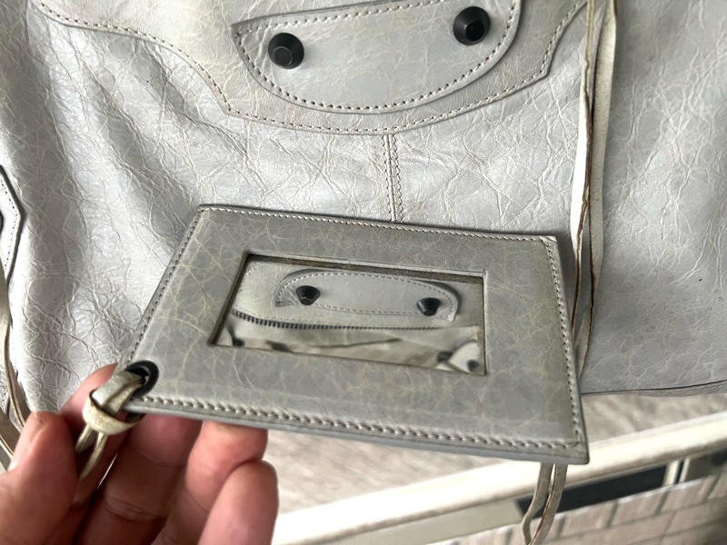 Balenciaga 經典小羊皮中款Work City小黑扣機車包雲灰色-7
