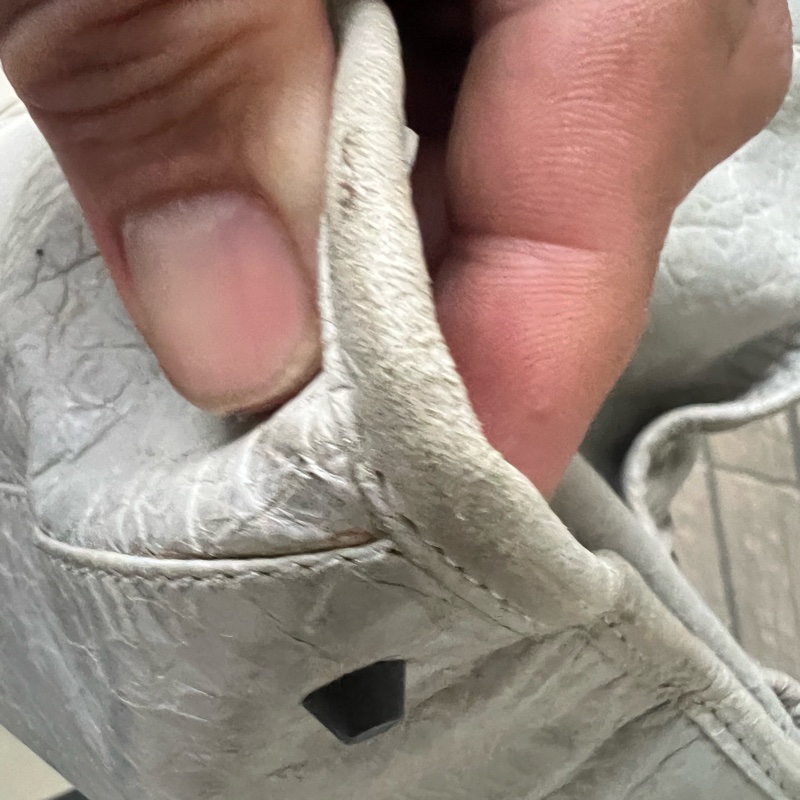 Balenciaga 經典小羊皮中款Work City小黑扣機車包雲灰色-29