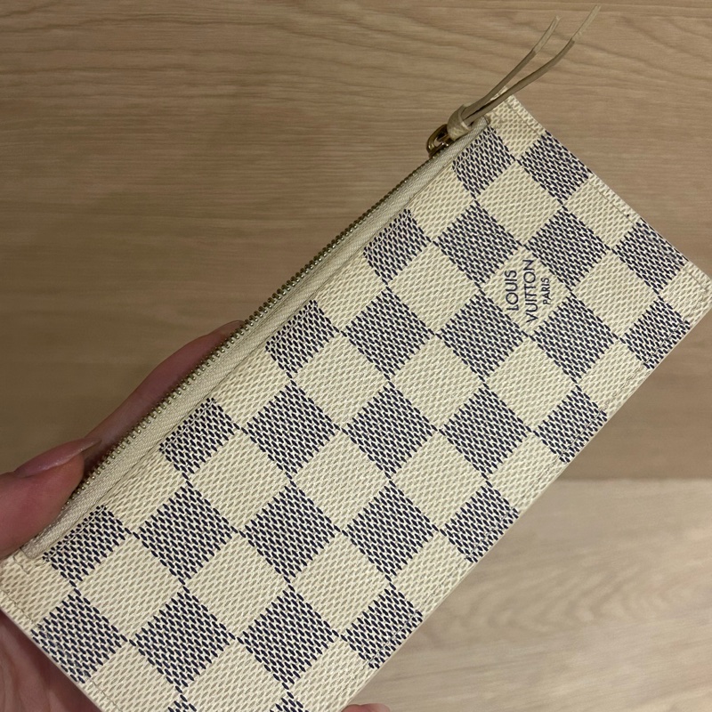 LV 白色棋盤格長夾-11