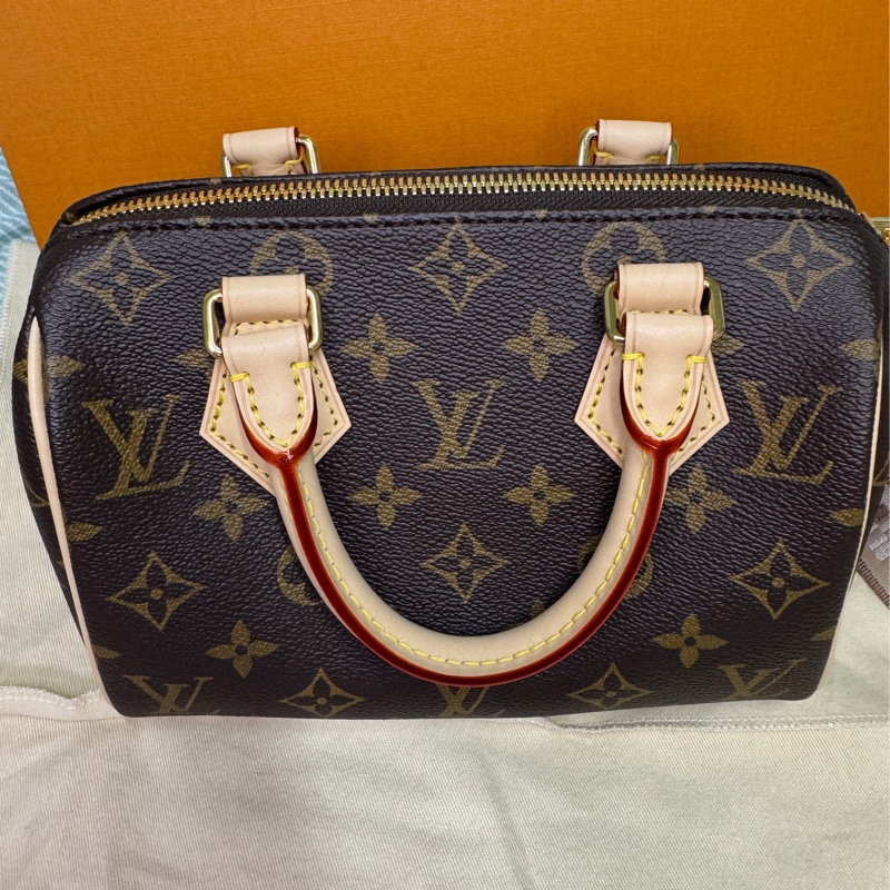 LOUIS VUITTON 全新全配Speedy 20奶茶色背帶-6