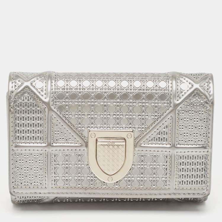 Christian Dior Silver Cannage Patent Leather Diorama Trifold-0