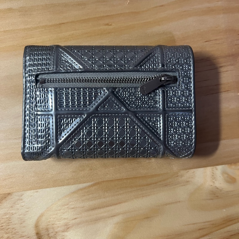 Christian Dior Silver Cannage Patent Leather Diorama Trifold-3