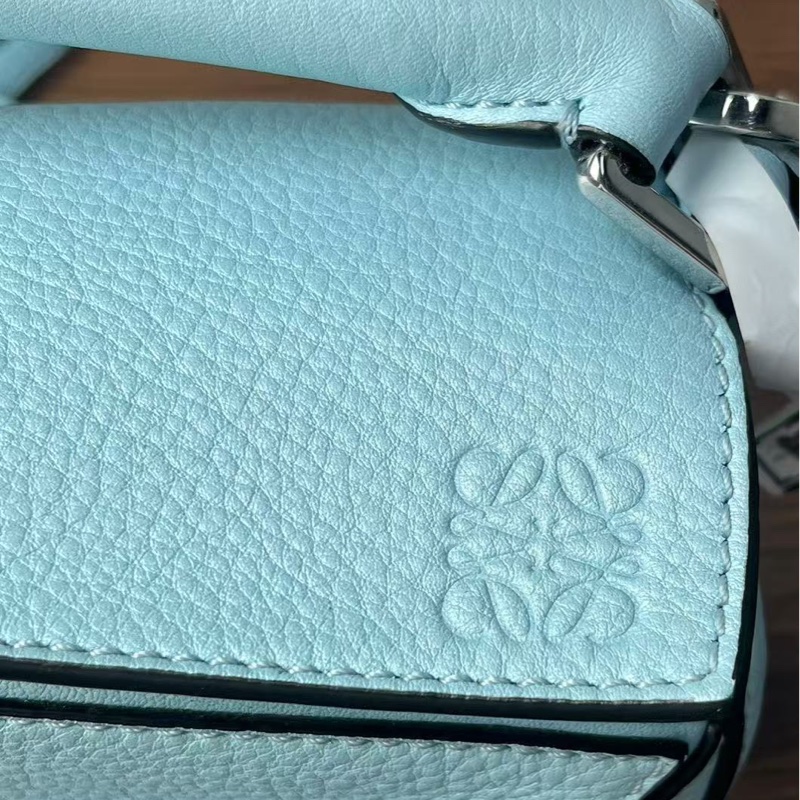 《完美·二手精品》羅意威Loewe puzzle mini 水藍色-21