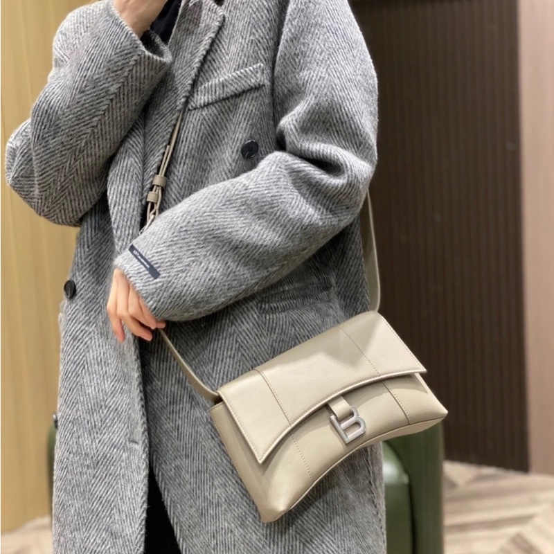 (極新) Balenciaga Downtown 巴黎世家 米灰色 肩背包-1