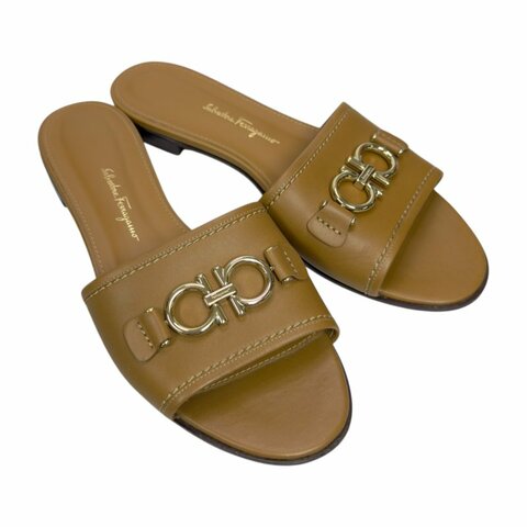 Ferragamo 涼鞋