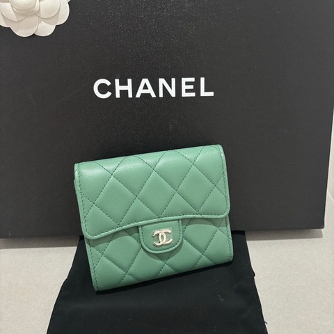 Chanel三折短夾 23開
