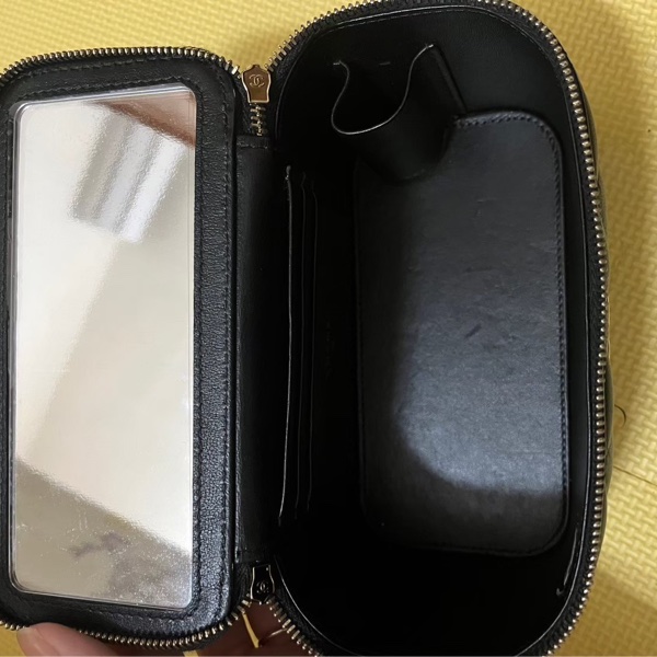 Chanel 黑金長盒子-21