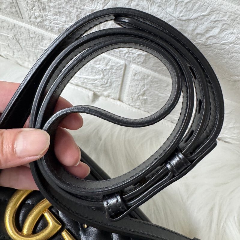 GUCCI黑全皮山形紋馬夢相機24cm-11