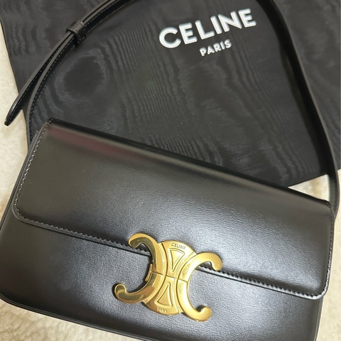 CELINE 凱旋門CLAUDE亮澤牛皮肩背包 腋下包